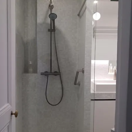 - Montmartre Appartement